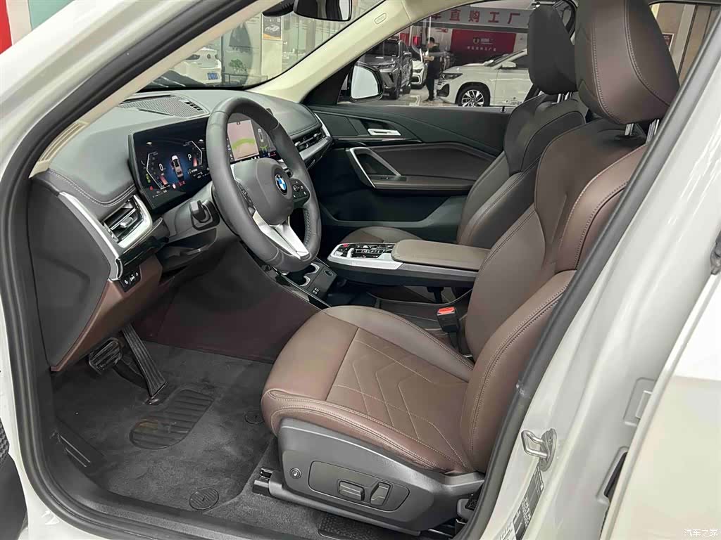 BMW X1, 2024 11