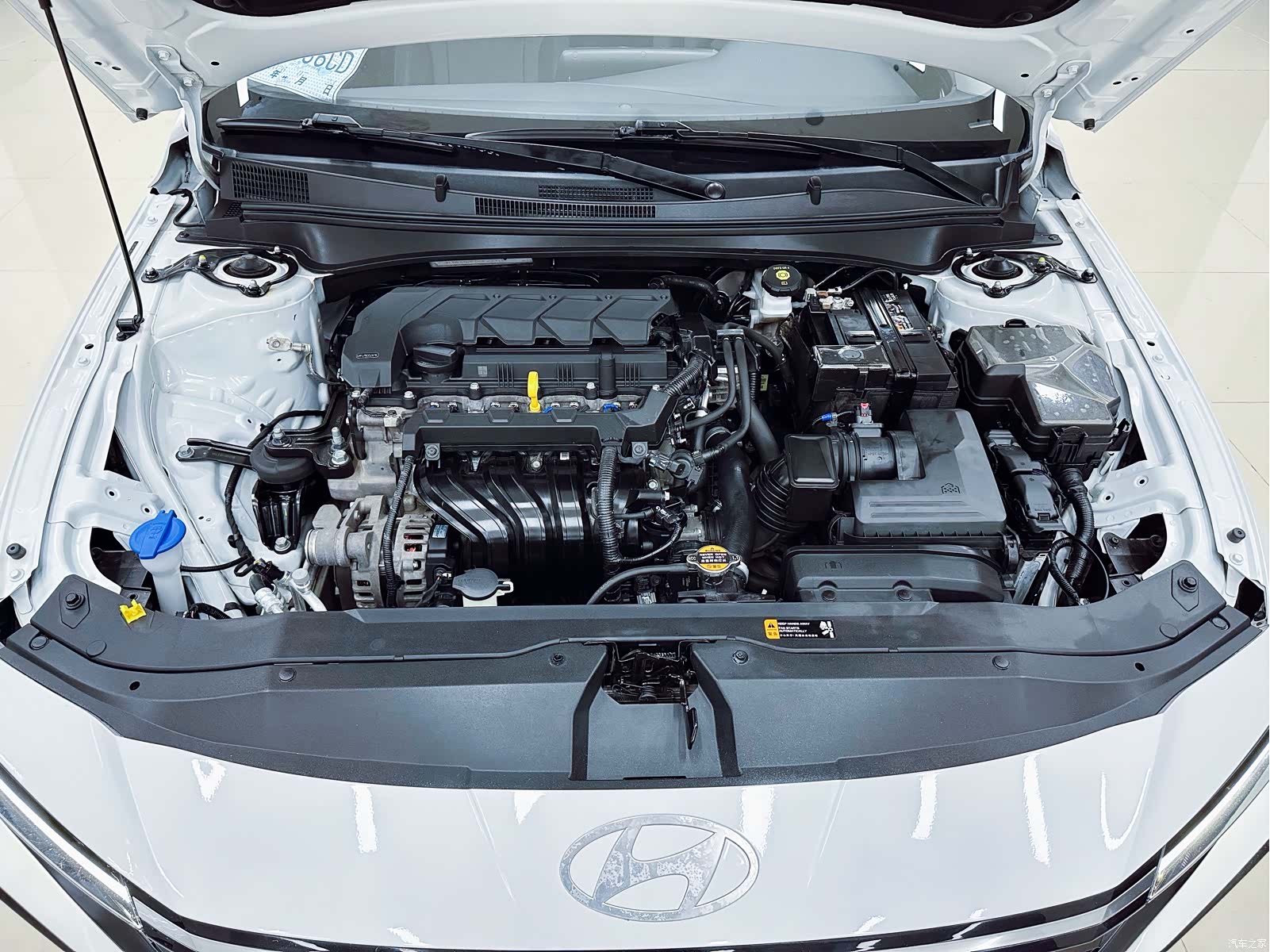 Hyundai Elantra, 2024 16