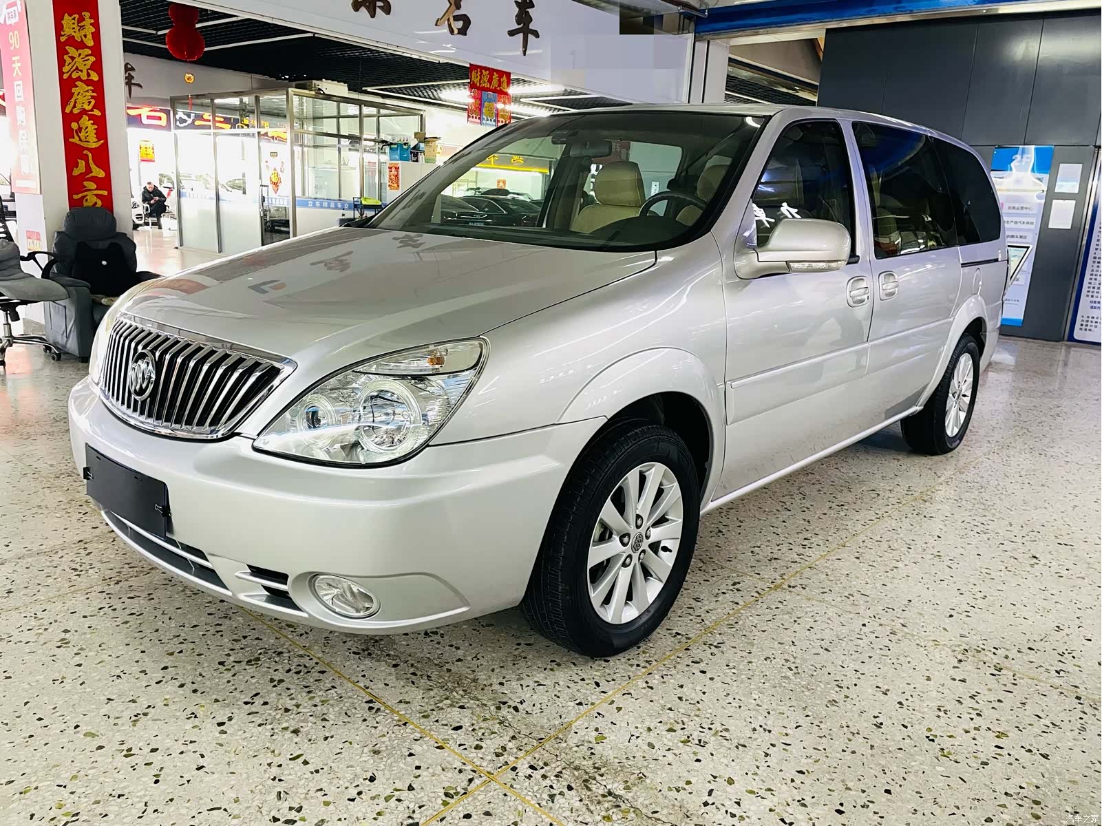 Buick GL8, 2013 2
