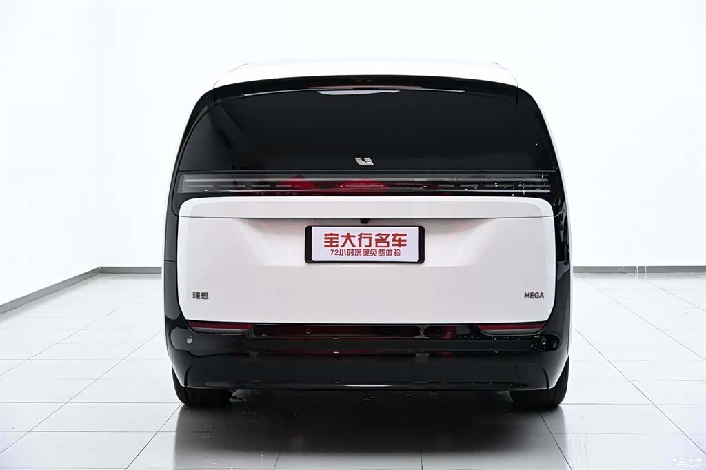 Li Auto MEGA, 2025 8