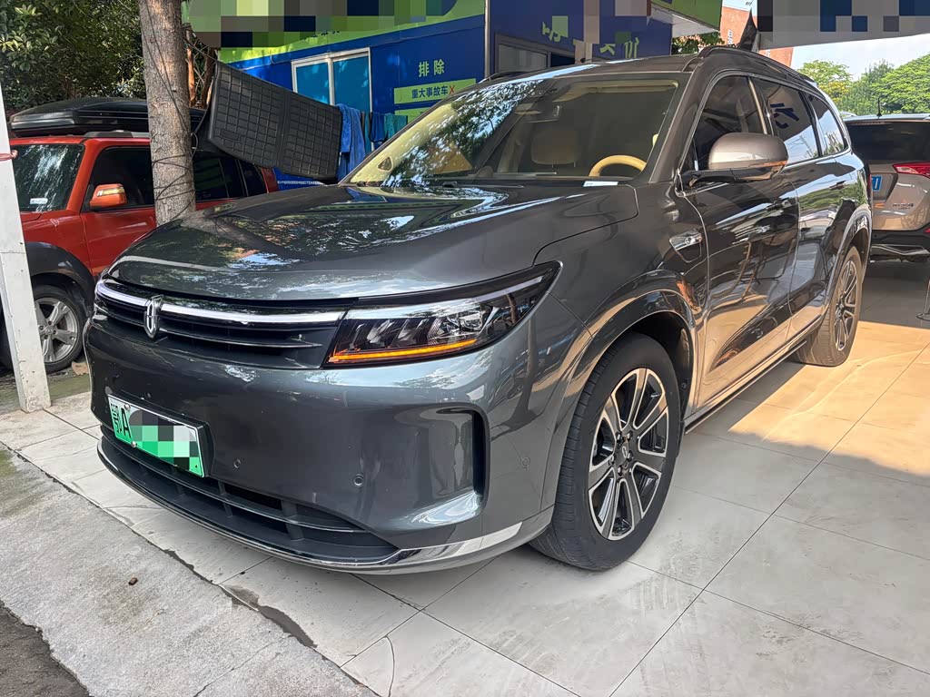 AITO M7