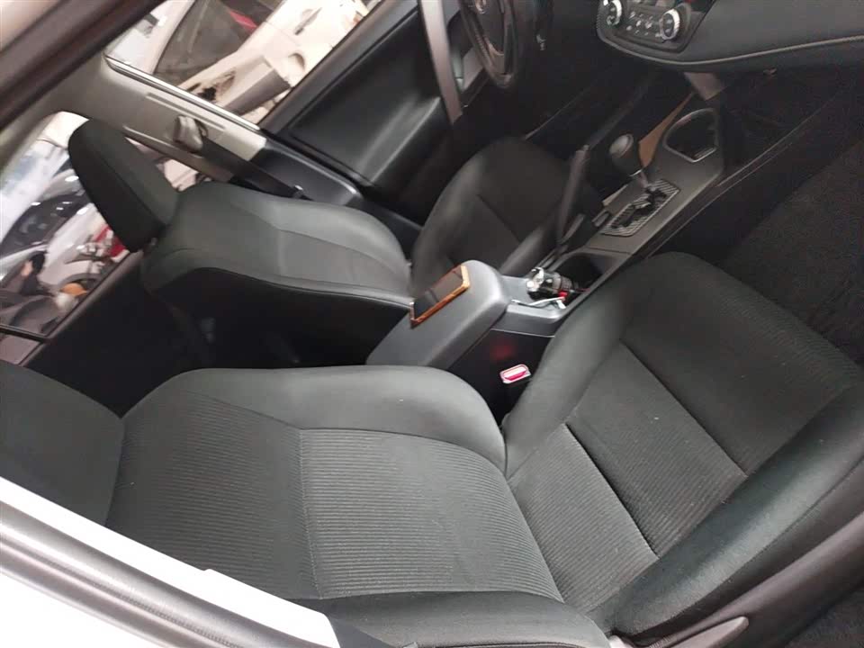 Toyota RAV4 Rongfang