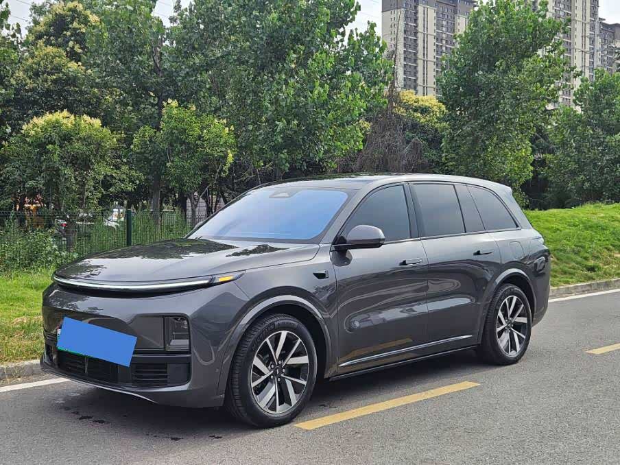 Li Auto L8