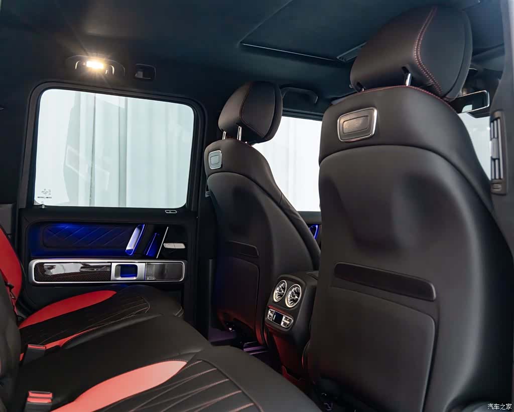 Mercedes-Benz G-Class, 2019 14