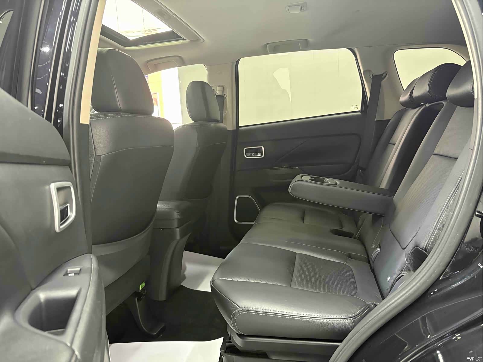 Mitsubishi Outlander, 2017 15