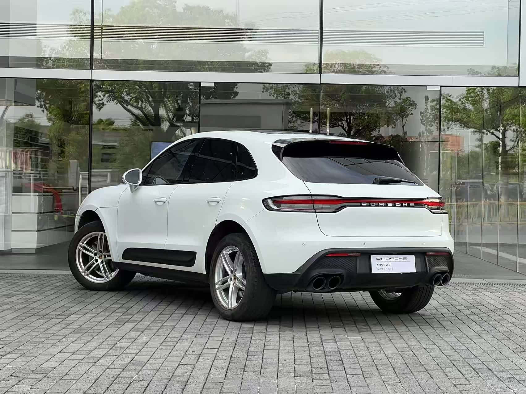 Porsche Macan, 2023 3