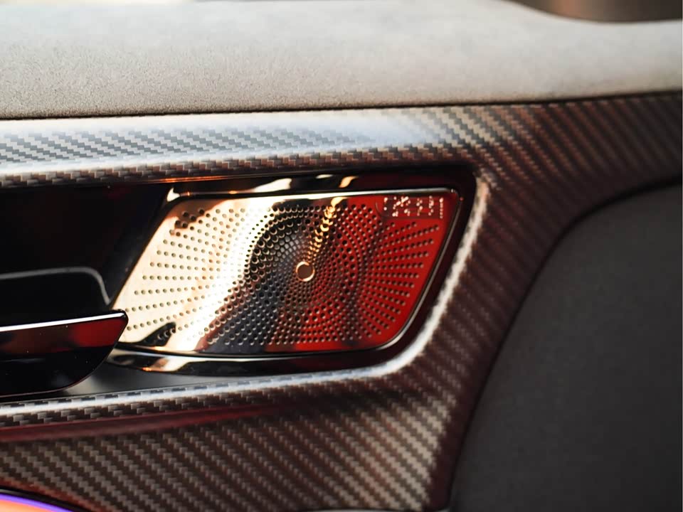 CrossBoundary Co-creation tank 300