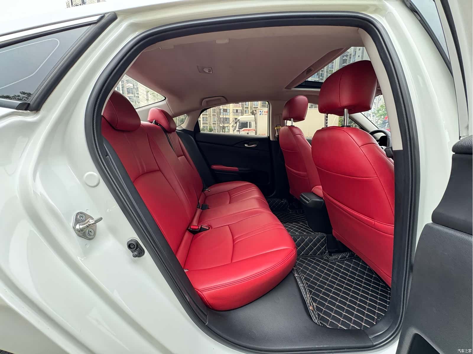 Honda Civic, 2019 12