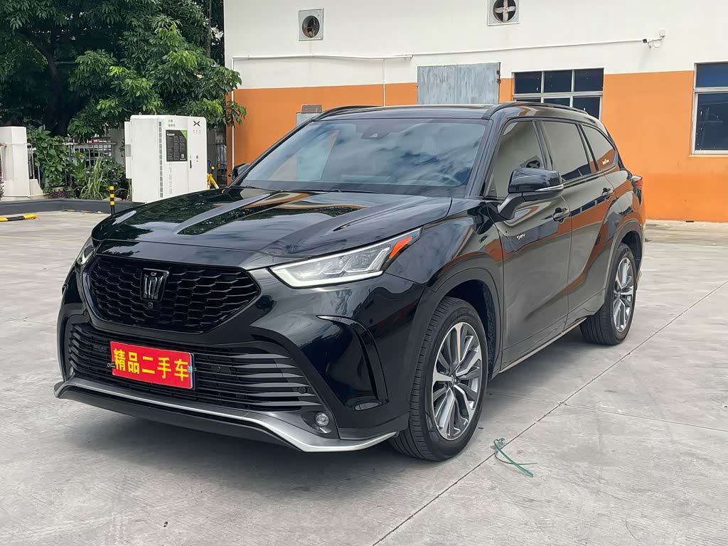 Toyota Crown Kluger