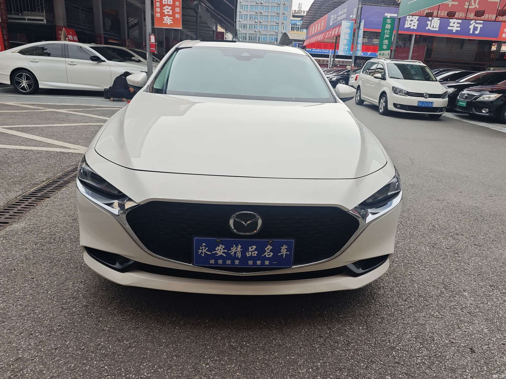 Mazda Mazda3, 2023 2