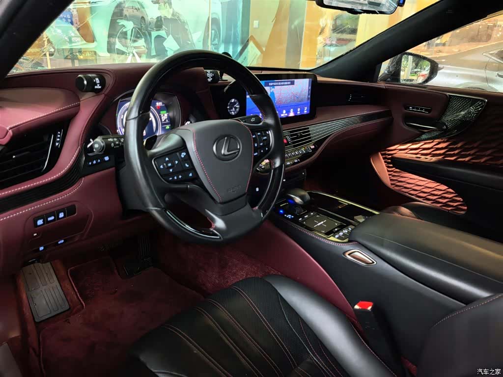 Lexus LS, 2022 9