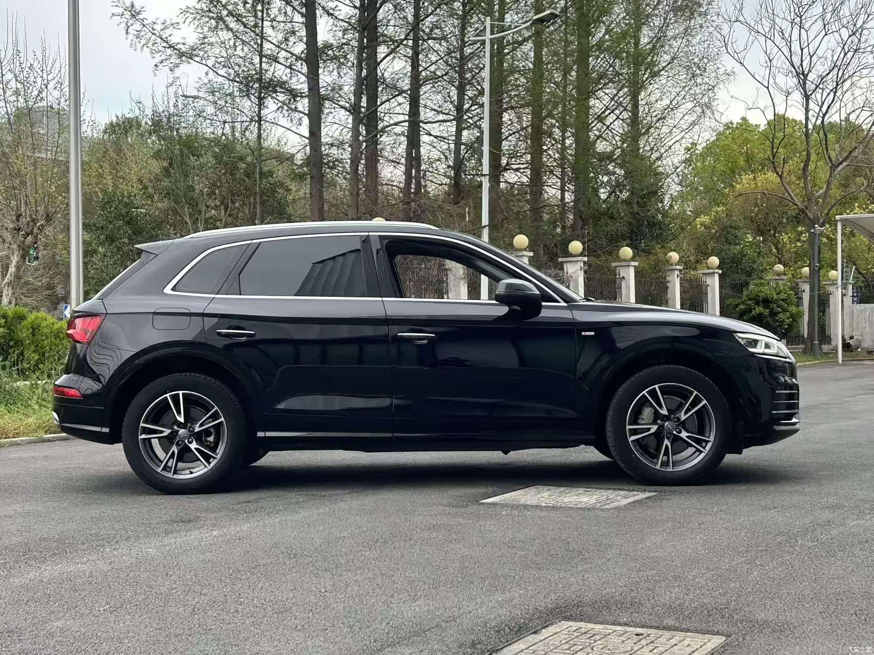 Audi Q5L, 2020 11