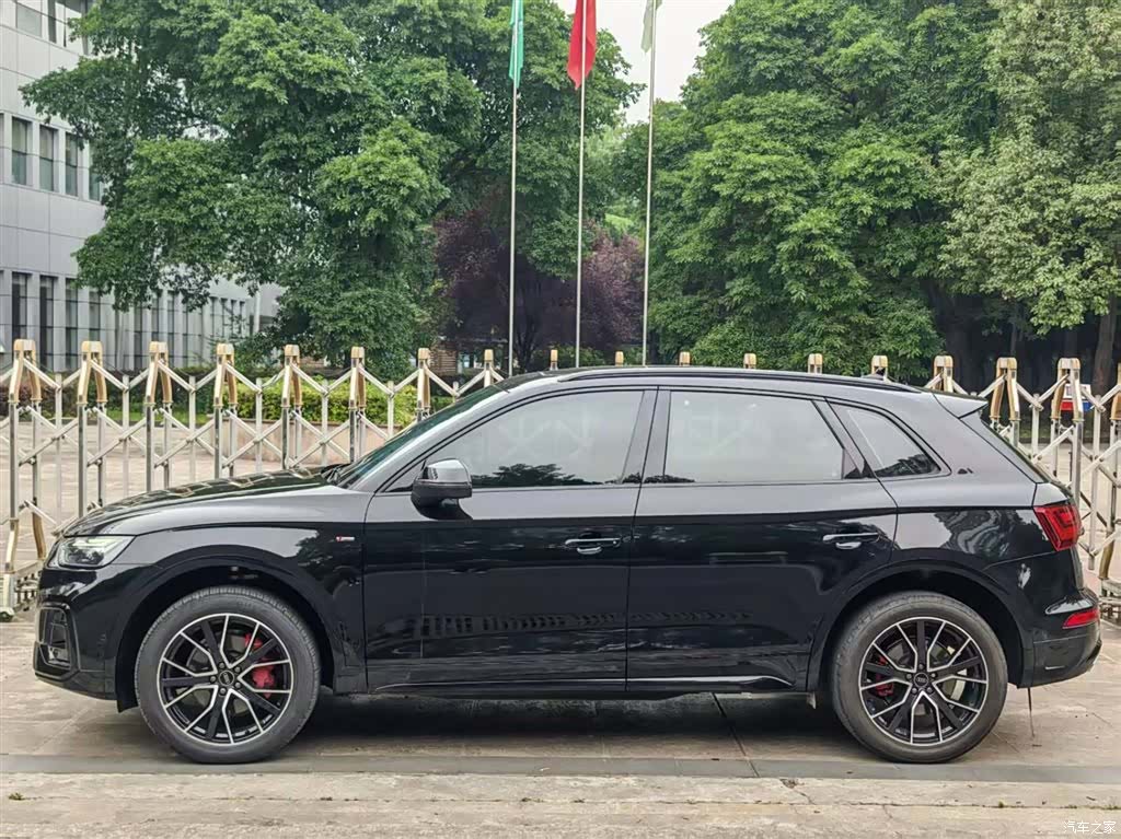 Audi Q5L, 2024 3
