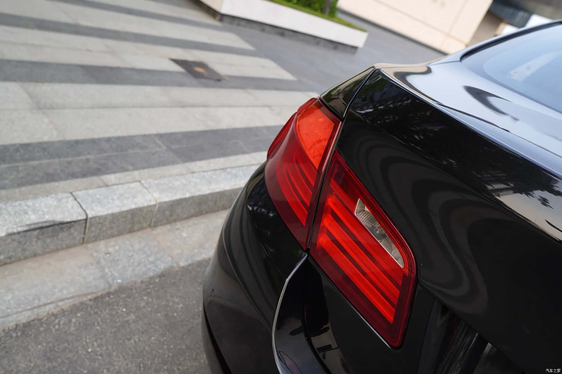 BMW 5 Series, 2011 27