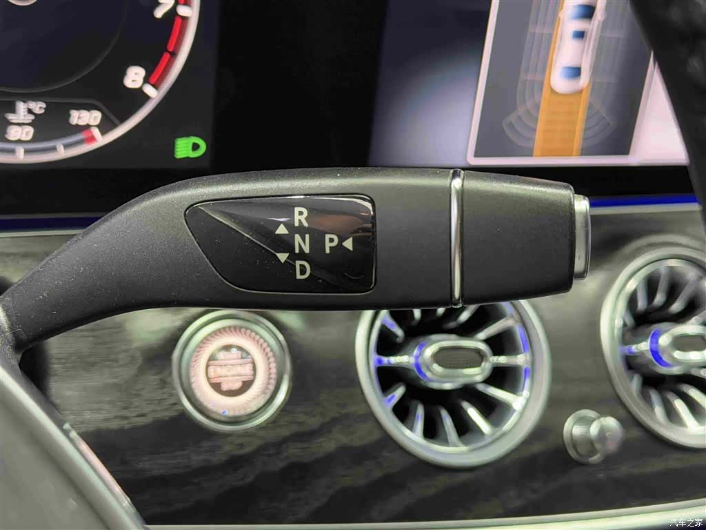 Mercedes-Benz E-Class, 2017 10