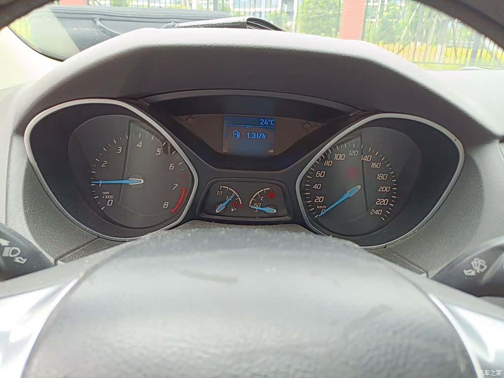 Ford Focus, 2014 4