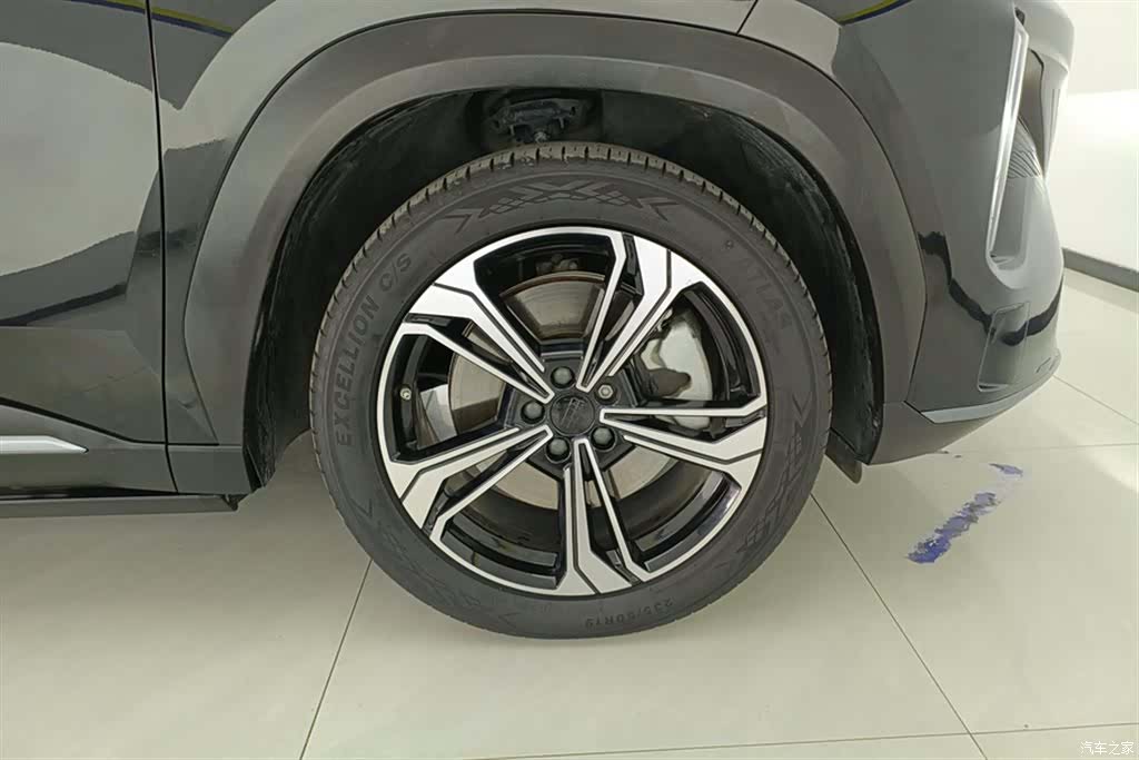 Geely Galaxy L7, 2023 6