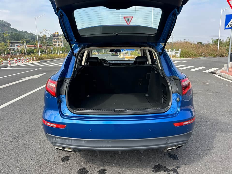 Zotye SR9