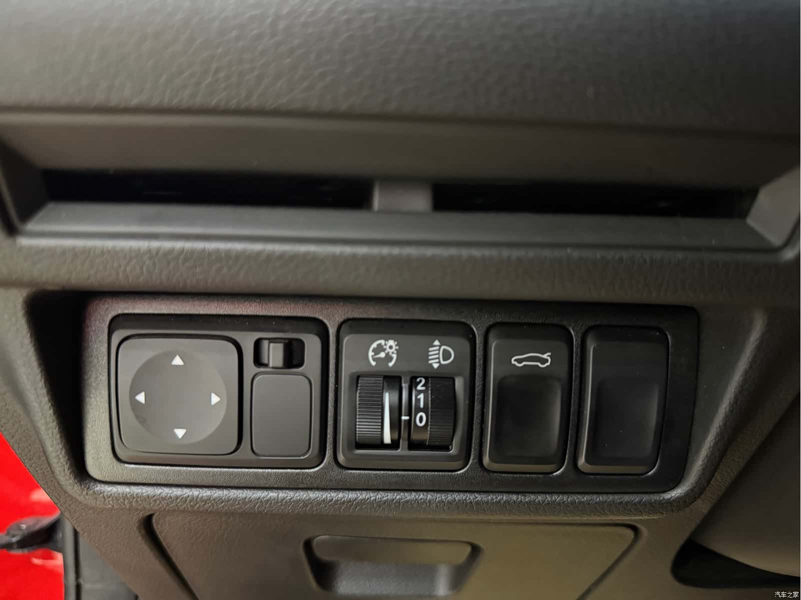 Geely Binray, 2020 12