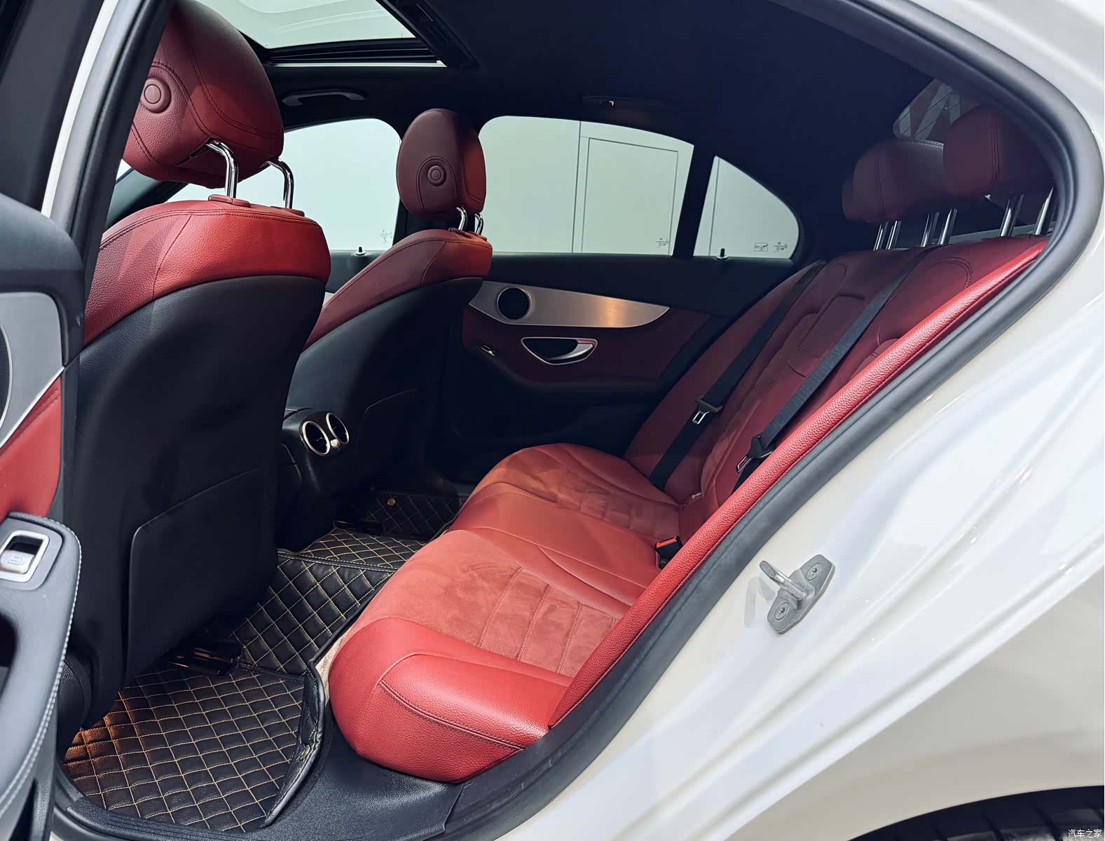 Mercedes-Benz C-Class, 2018 10