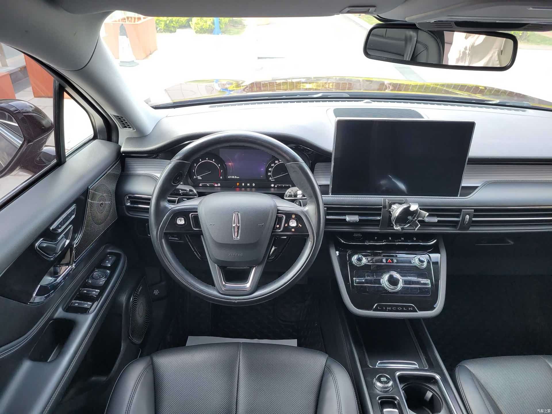 Lincoln Corsair, 2021 15