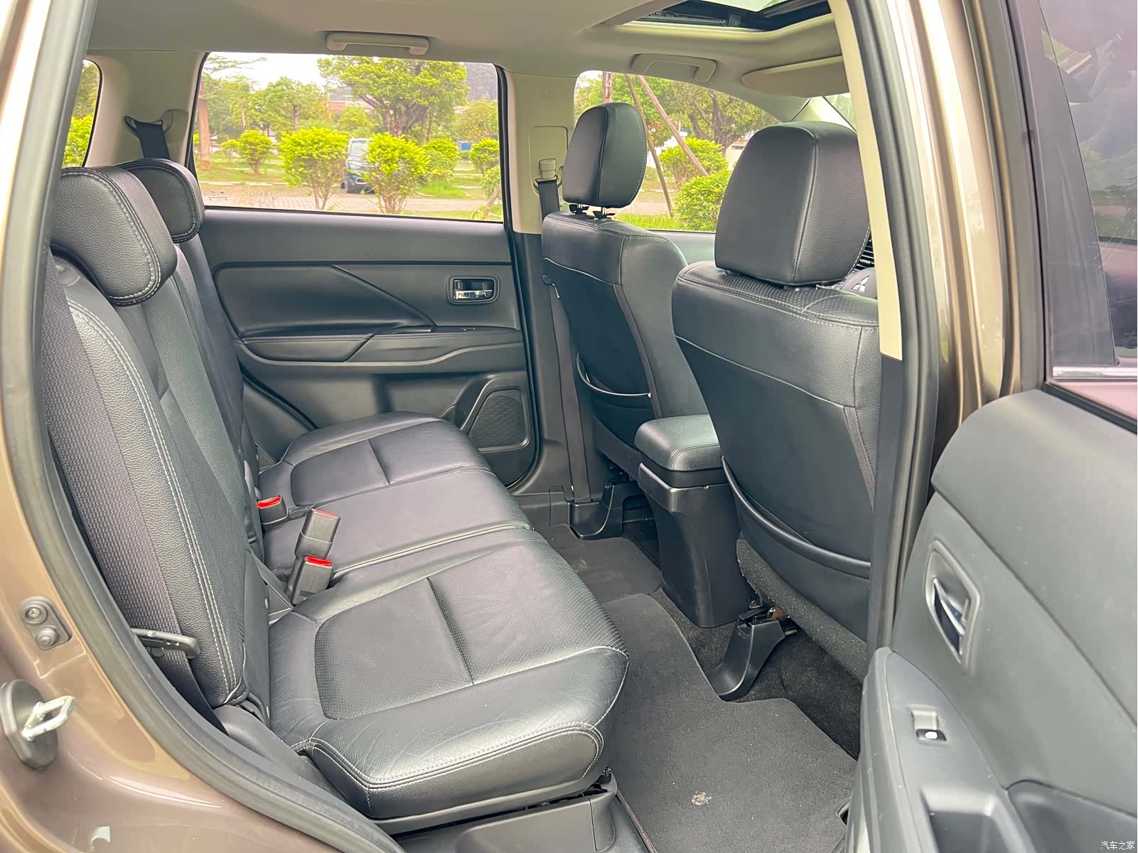Mitsubishi Outlander, 2017 15