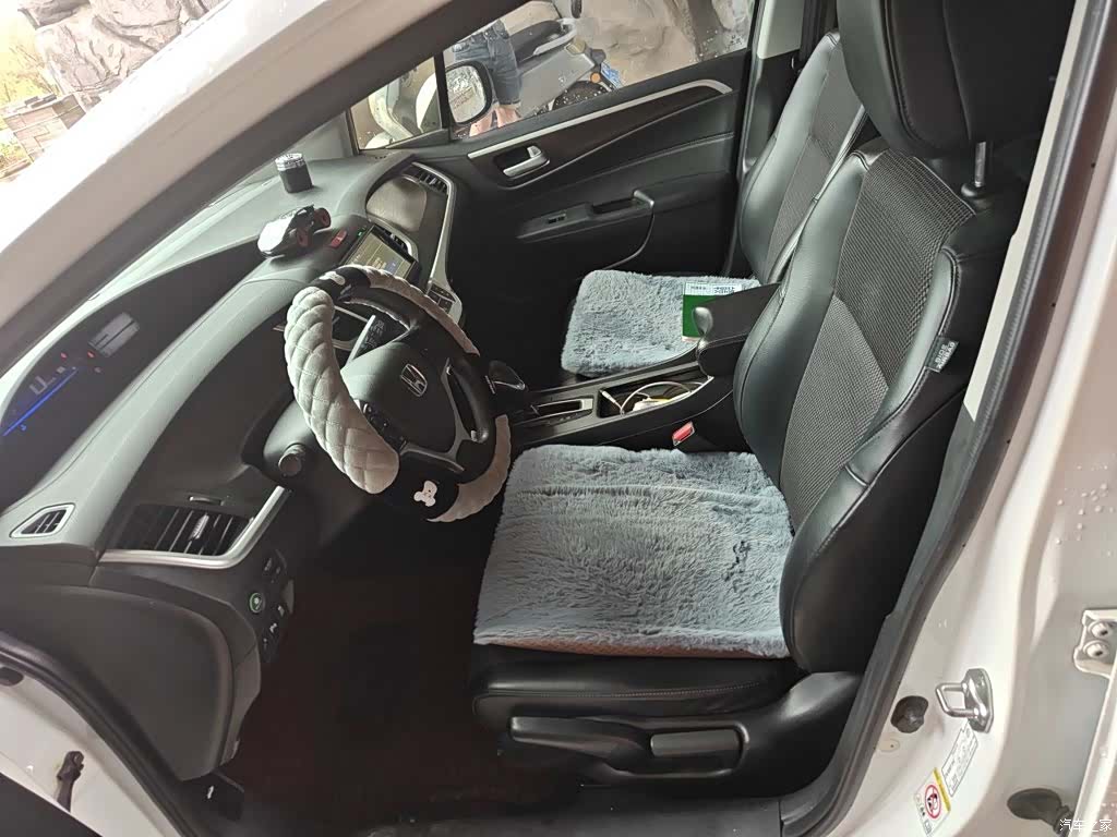 Honda Jade, 2015 8