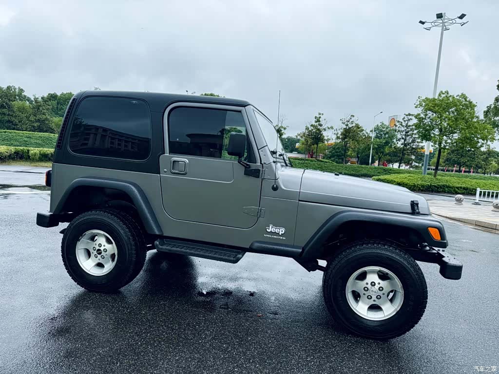 Jeep Wrangler, 2004 2