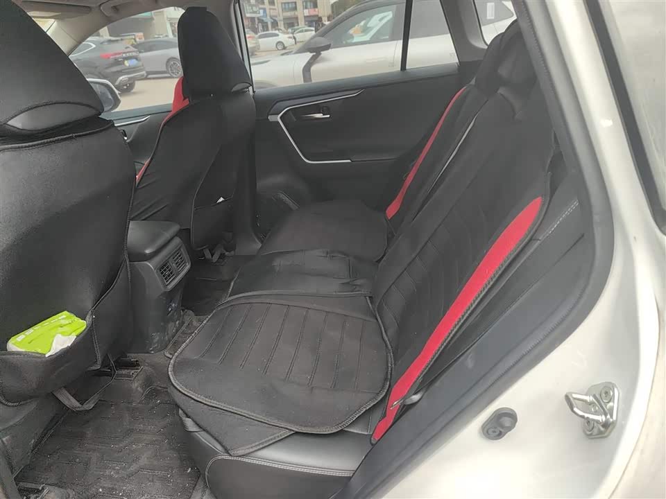 Toyota RAV4 Rongfang