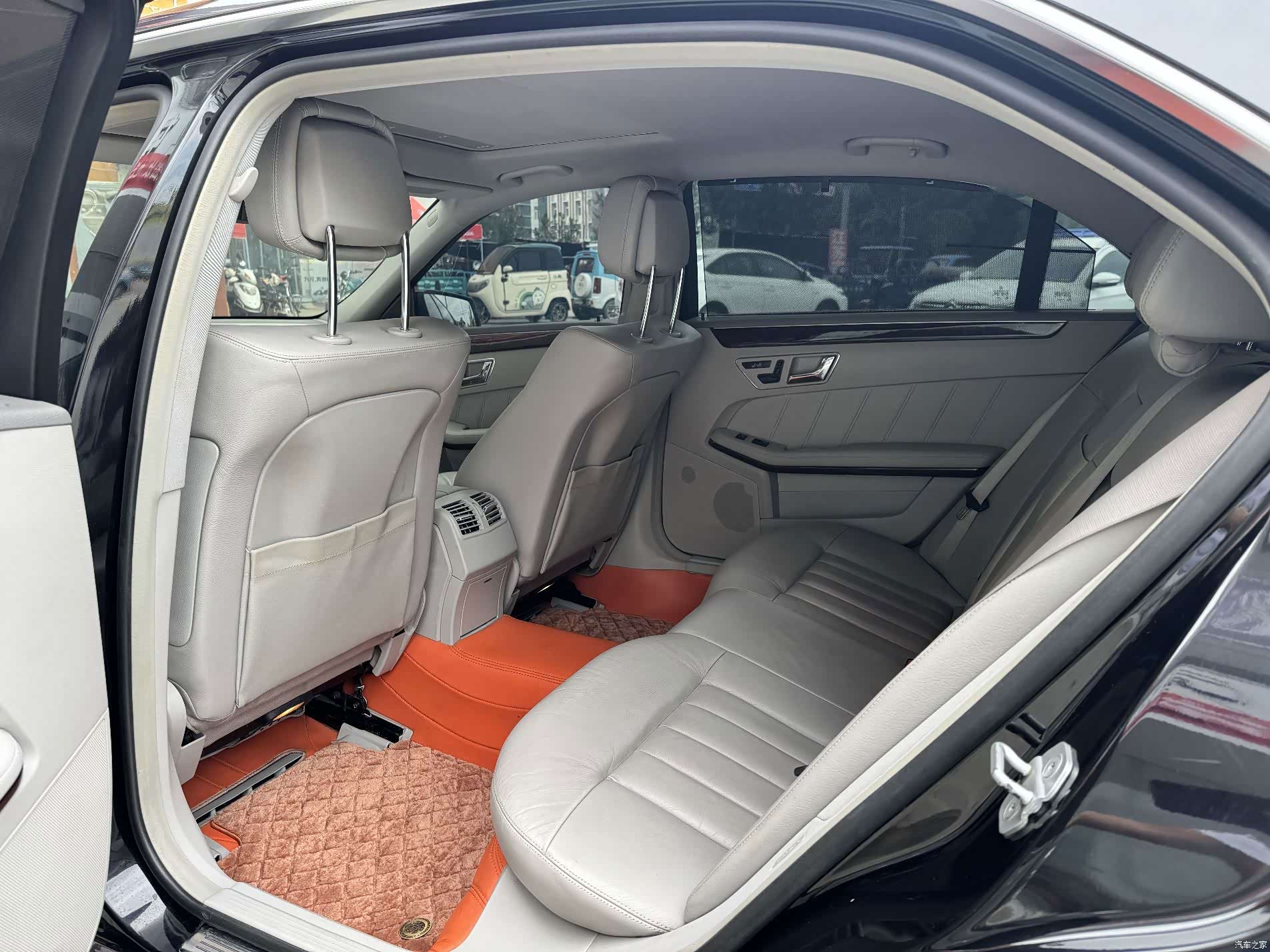 Mercedes-Benz E-Class, 2012 10