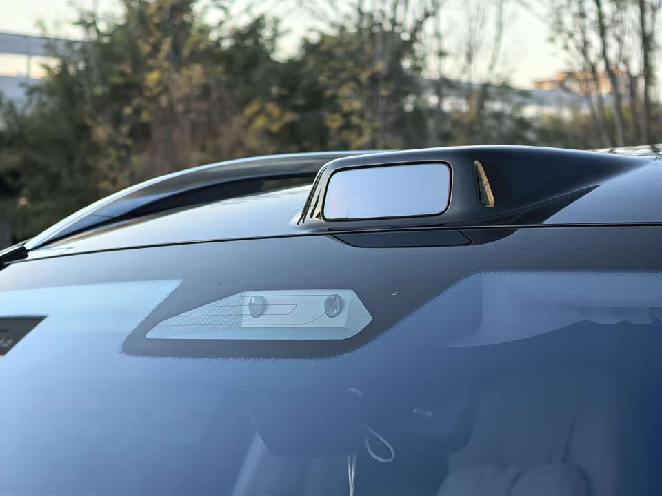 AITO Ask the world M9