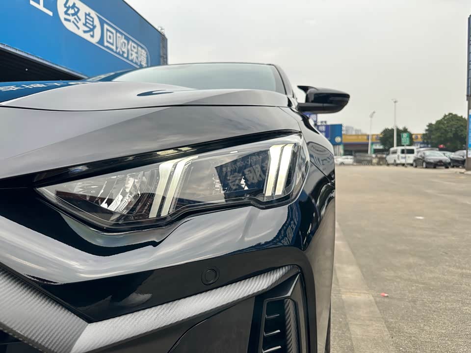 Trumpchi Shadow Leopard