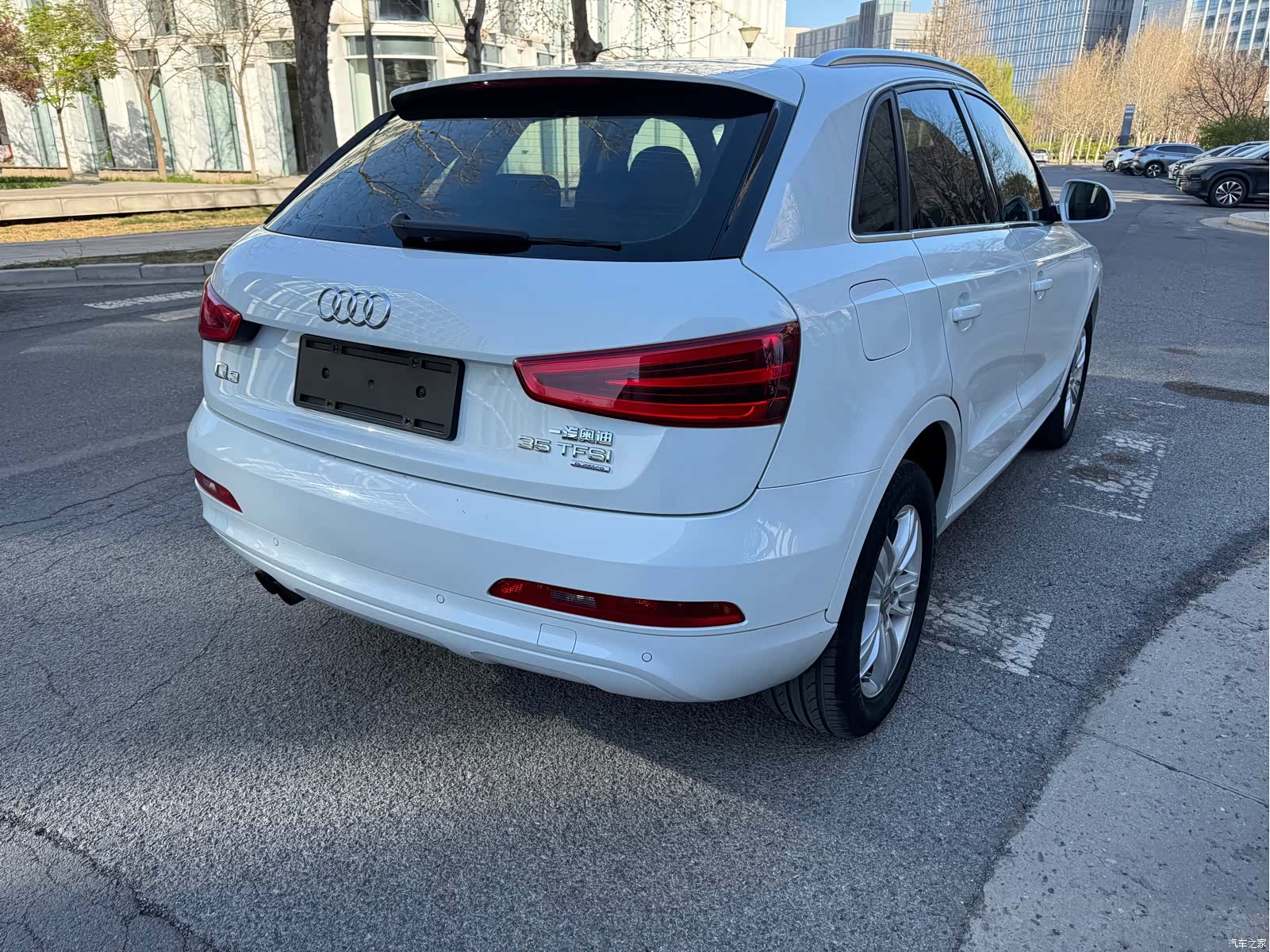 Audi Q3, 2015 4