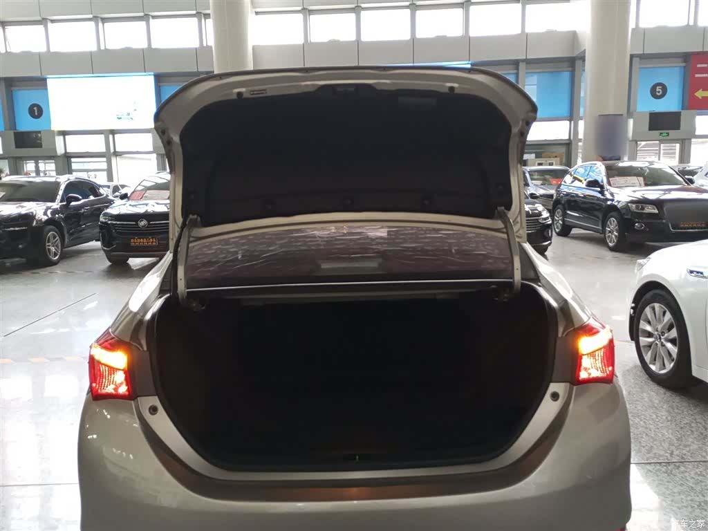 Toyota Corolla, 2018 15