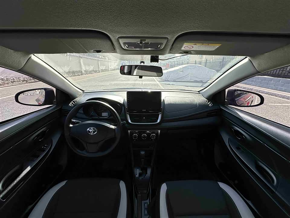 Toyota YARiS L Zhixuan