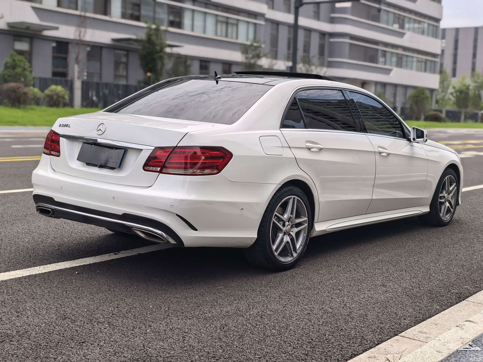 Mercedes-Benz E-Class, 2014 7