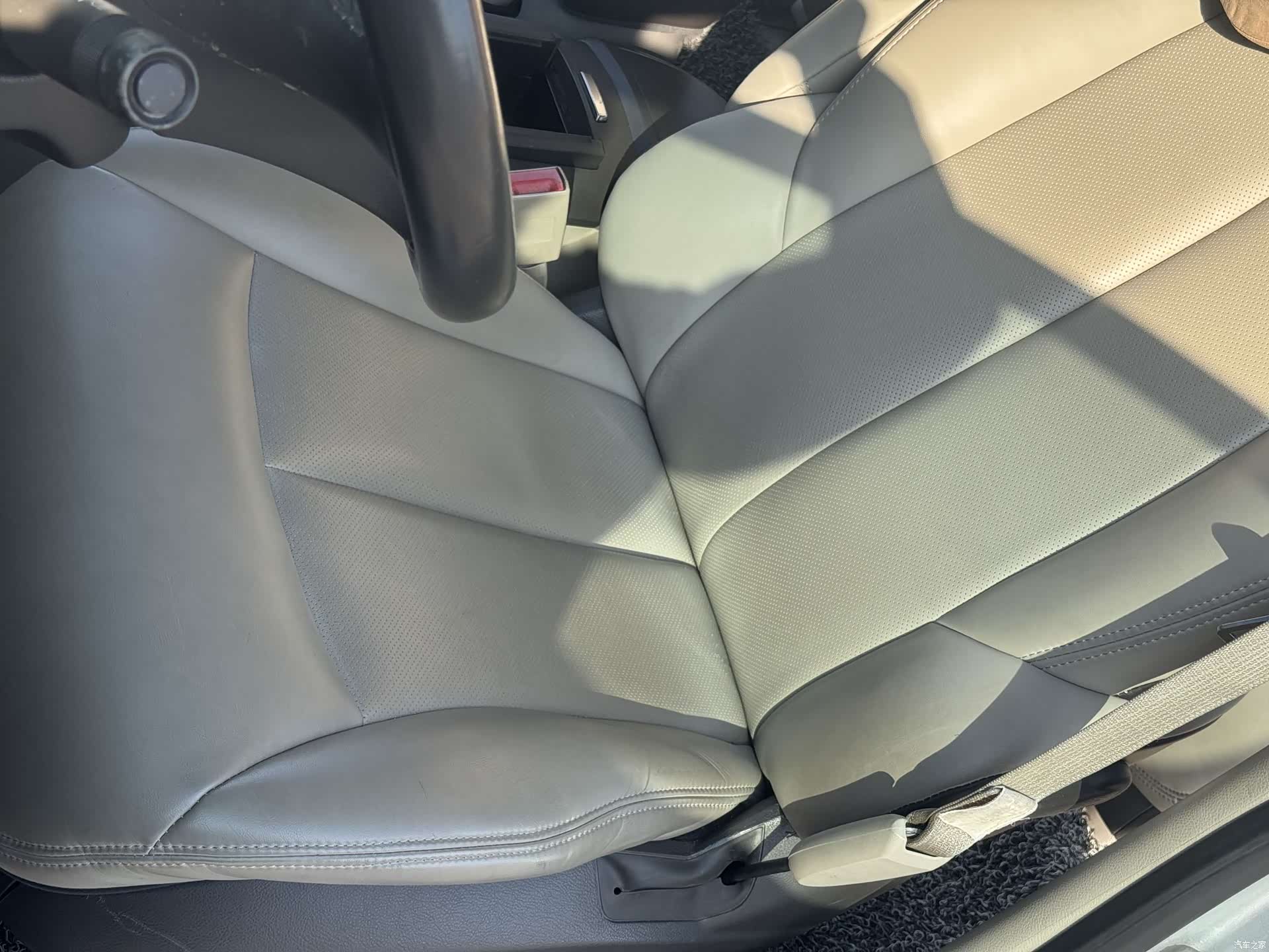 Buick GL8, 2011 15