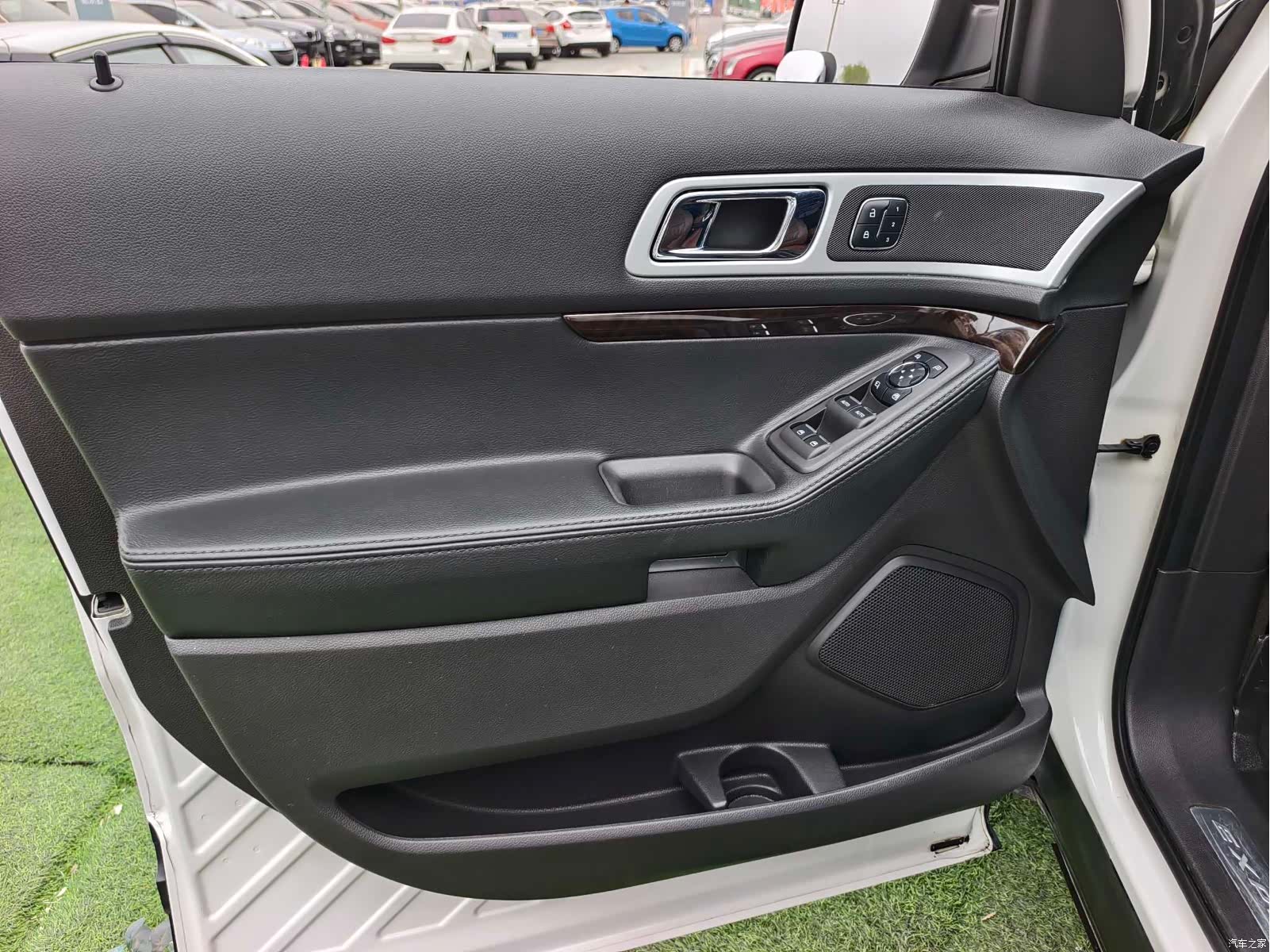 Ford Explorer, 2015 10