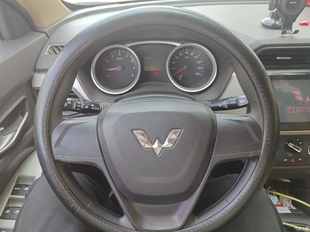 Wuling Hongguang, 2020 3