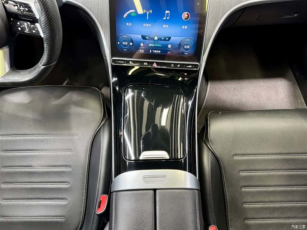 Mercedes-Benz C-Class, 2022 21
