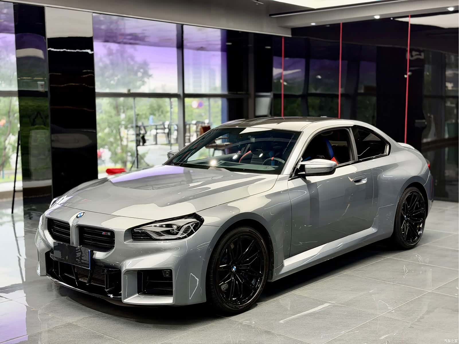 BMW M2, 2025 1