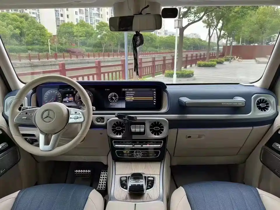 Mercedes-Benz G-class