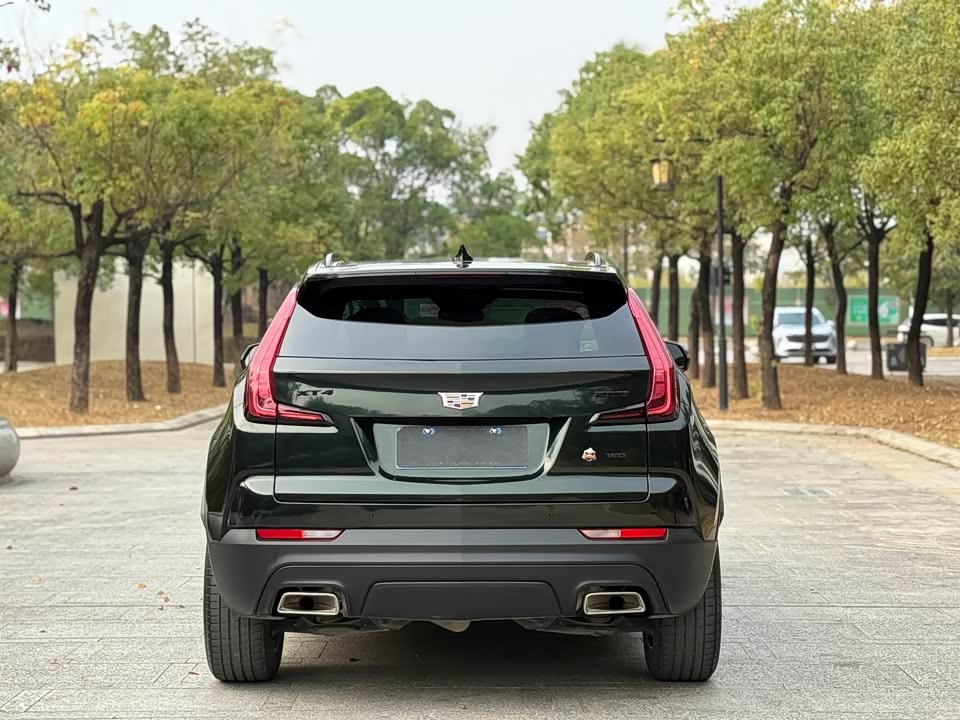 Cadillac XT4
