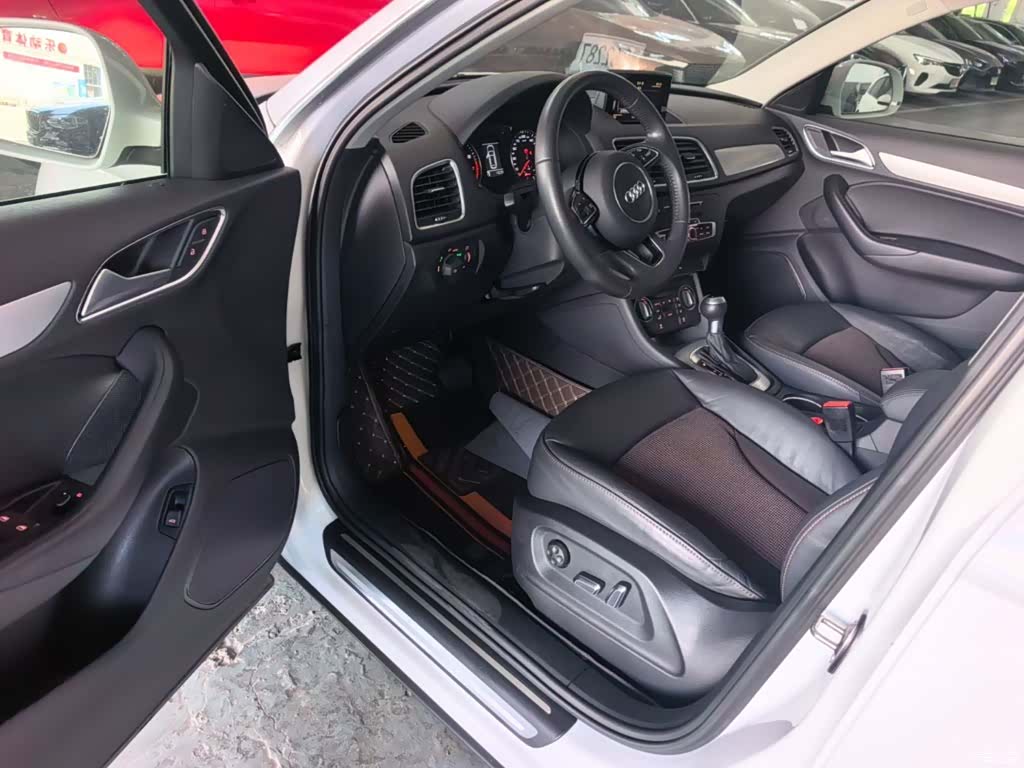Audi Q3, 2019 16