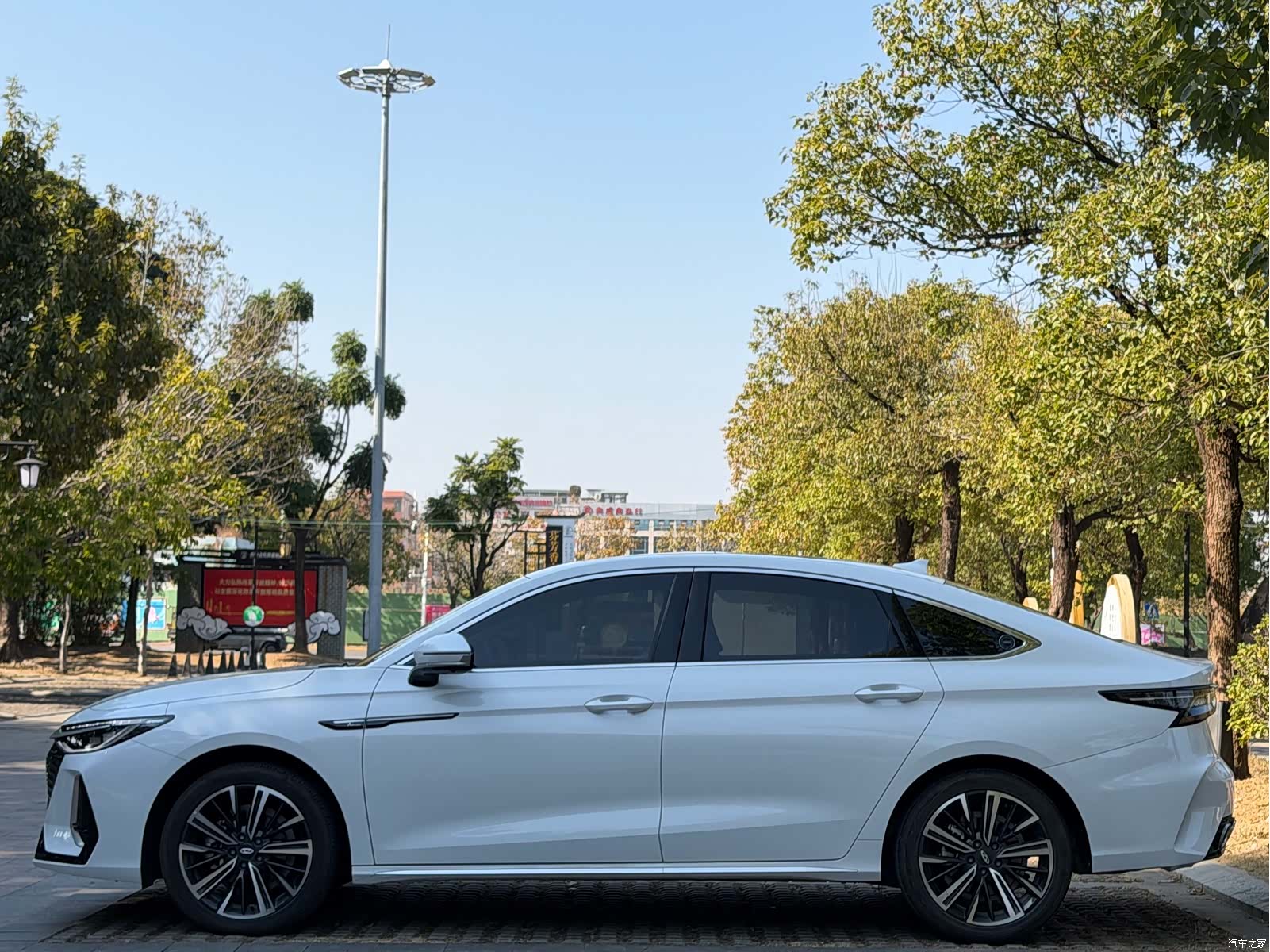 Chery Arrizo 8, 2025 4
