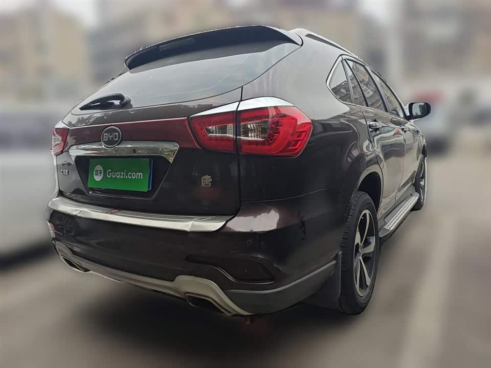 BYD S7