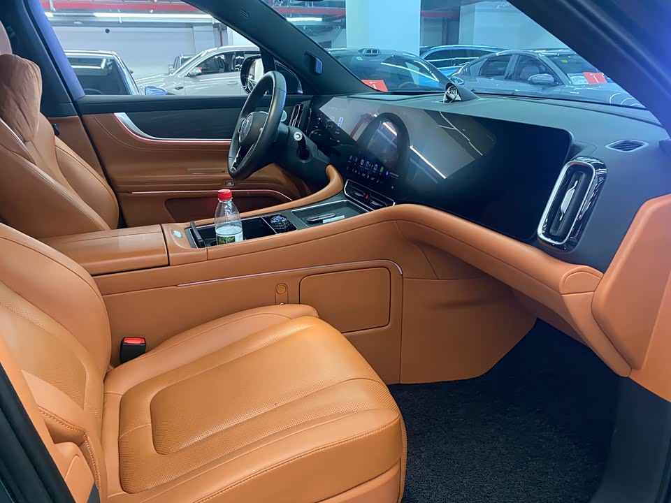 AITO Ask the world M9