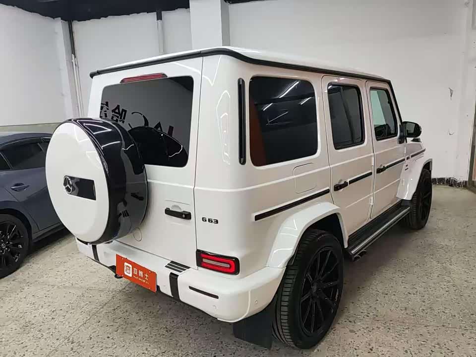 Mercedes-Benz G-class