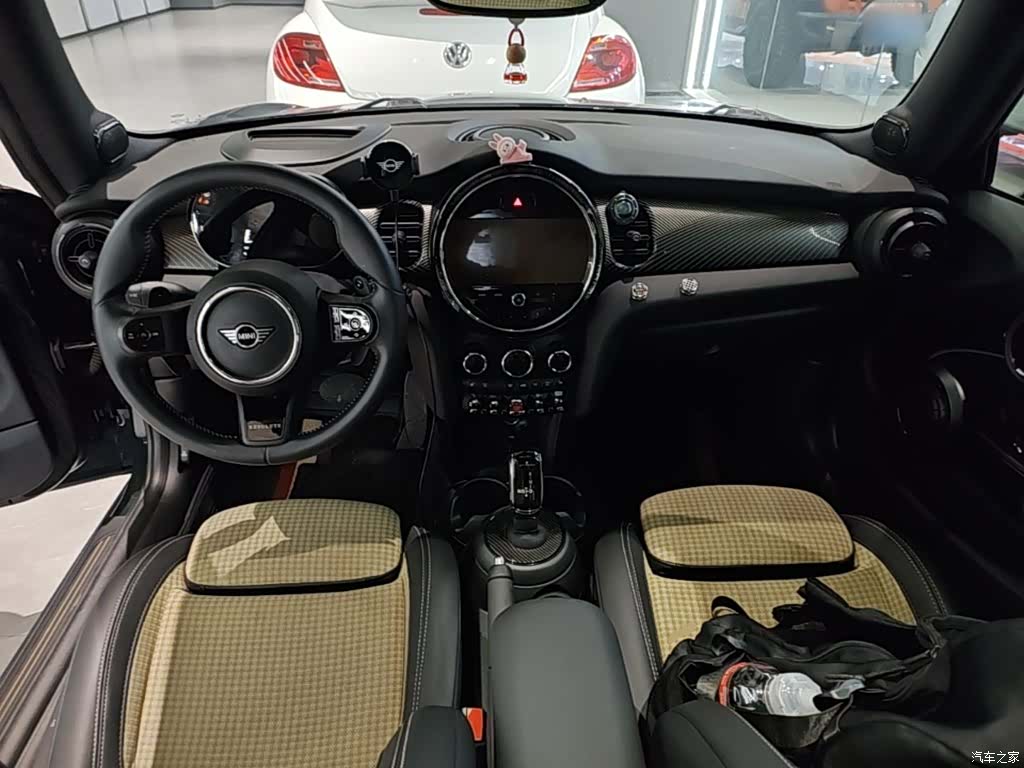 Mini Cooper, 2023 10
