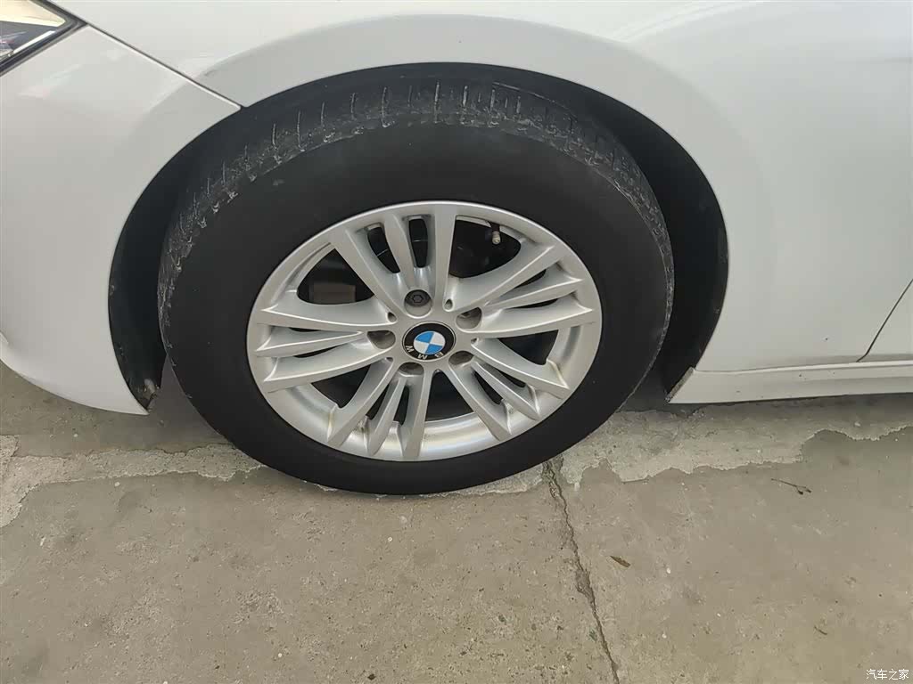 BMW 3 Series, 2015 23